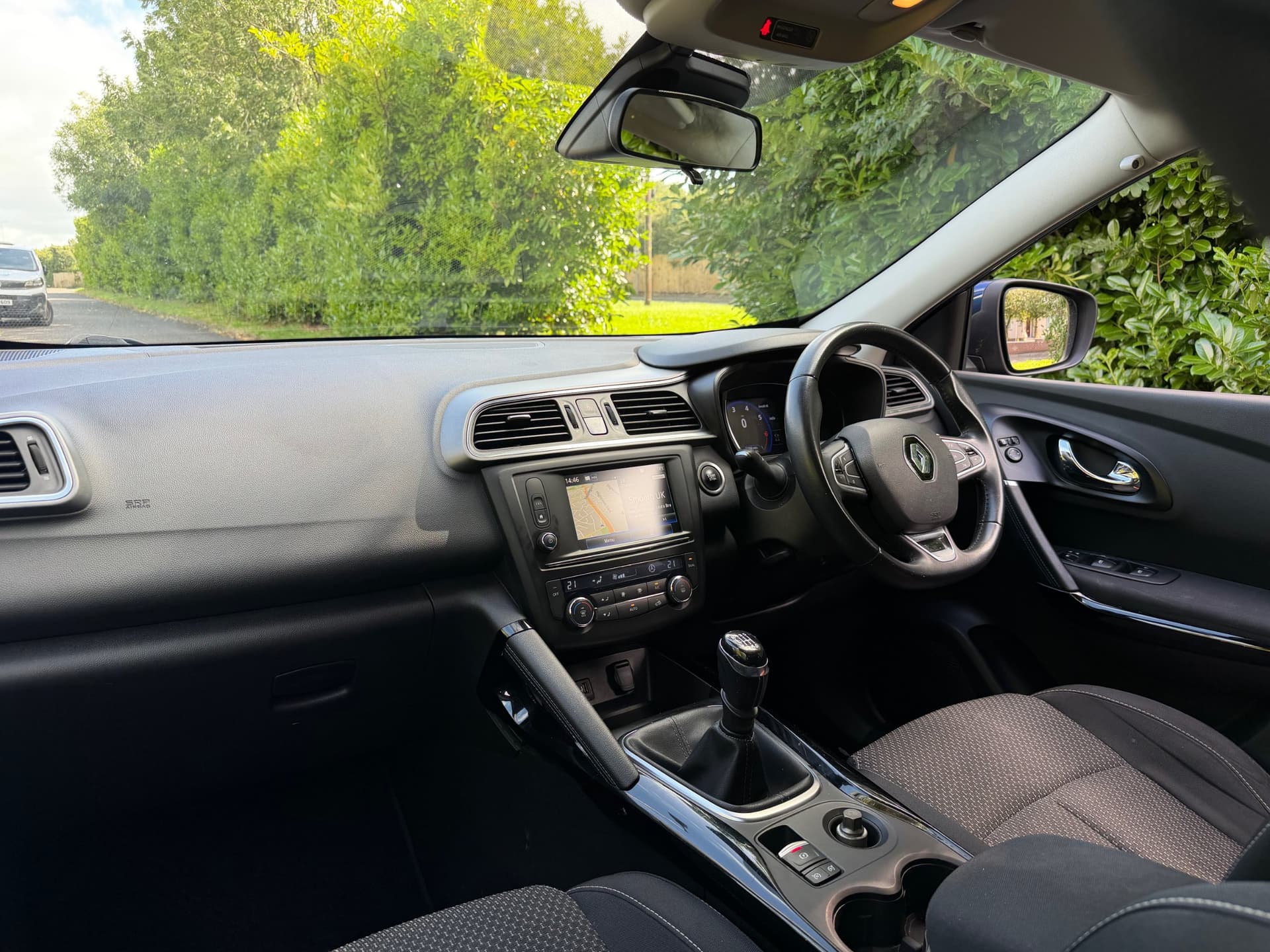 2018 Renault Kadjar 1.3 TCe Dynamique Nav - LMC Cars Belfast - photo 14 of 25