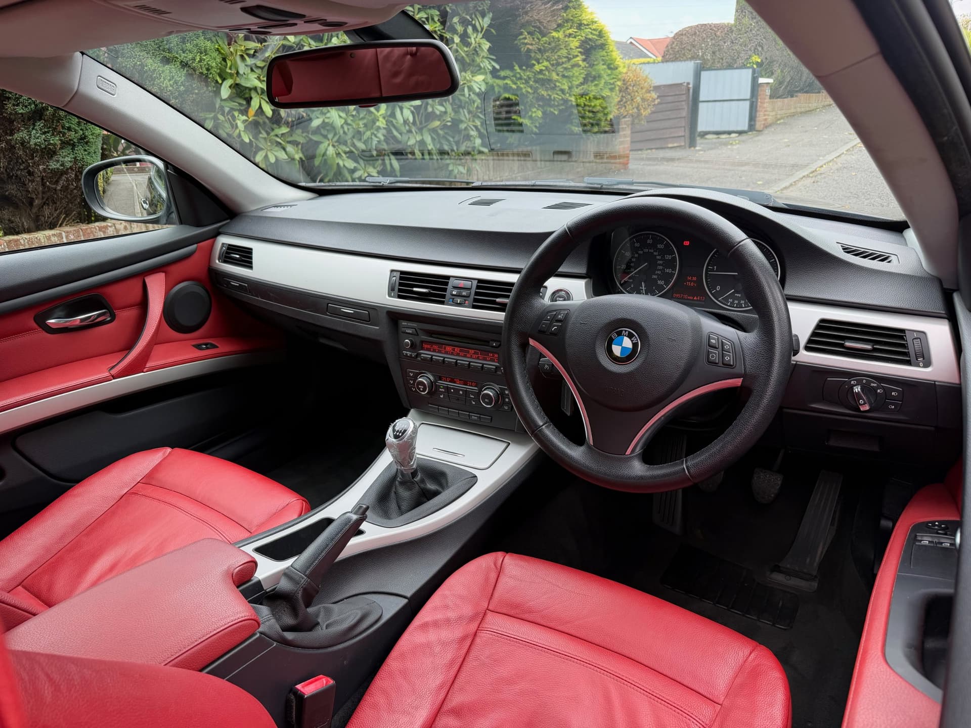 2009 BMW 320d SE Coupe - LMC Cars Belfast - photo 14 of 24