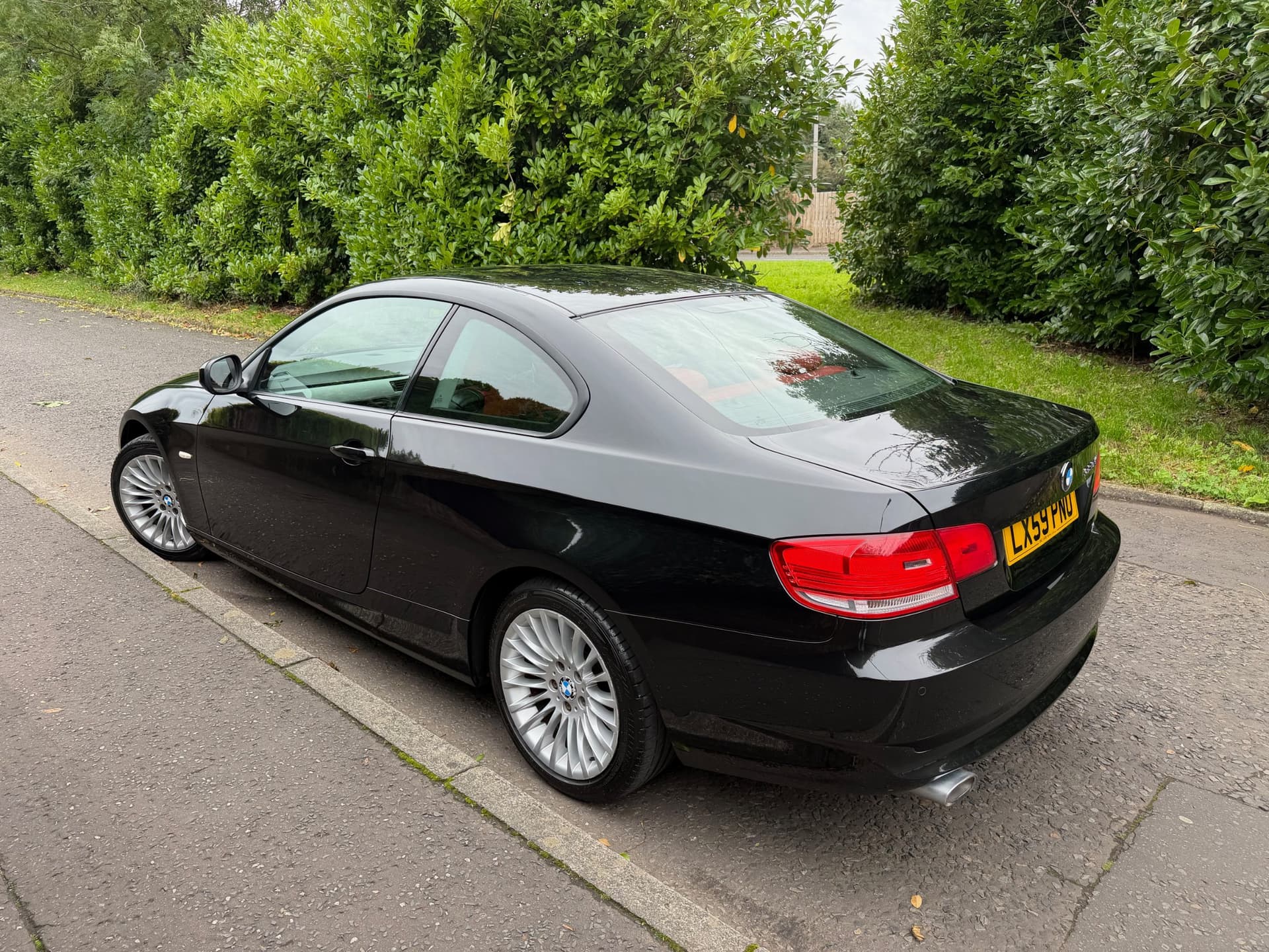 2009 BMW 320d SE Coupe - LMC Cars Belfast - photo 8 of 24