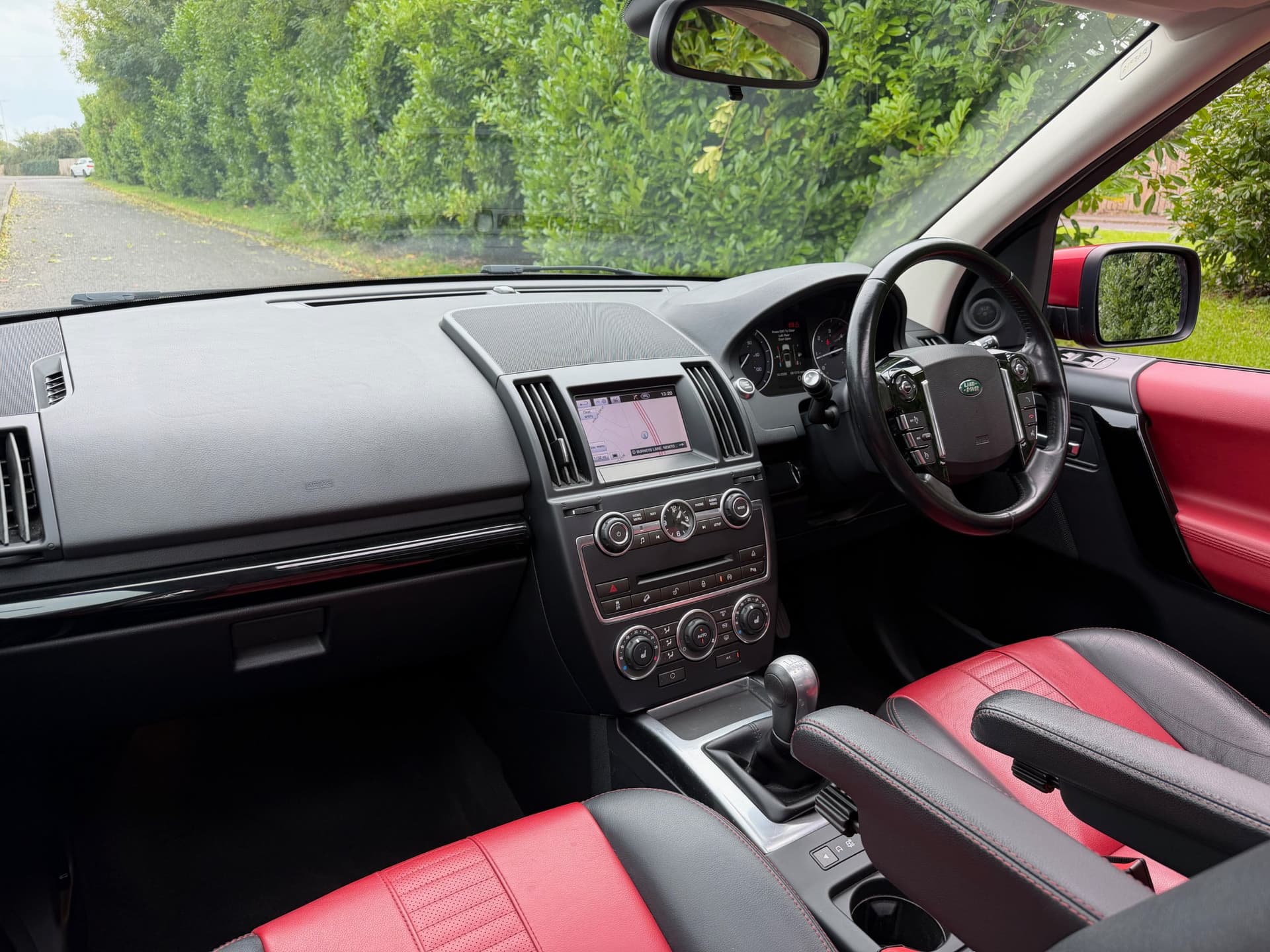 2012 Land Rover Freelander 2 TD4 Dynamic - LMC Cars Belfast - photo 16 of 33
