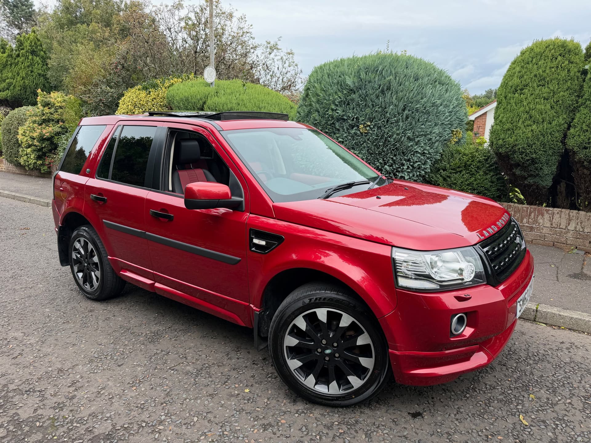 2012 Land Rover Freelander 2 TD4 Dynamic - LMC Cars Belfast - photo 2 of 33