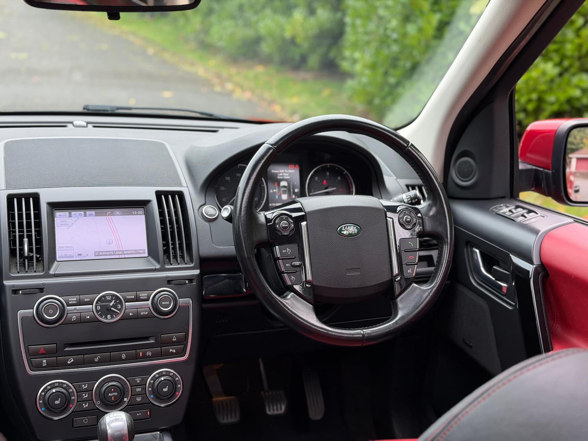 2012 Land Rover Freelander 2 TD4 Dynamic - LMC Cars Belfast - photo 21 of 33