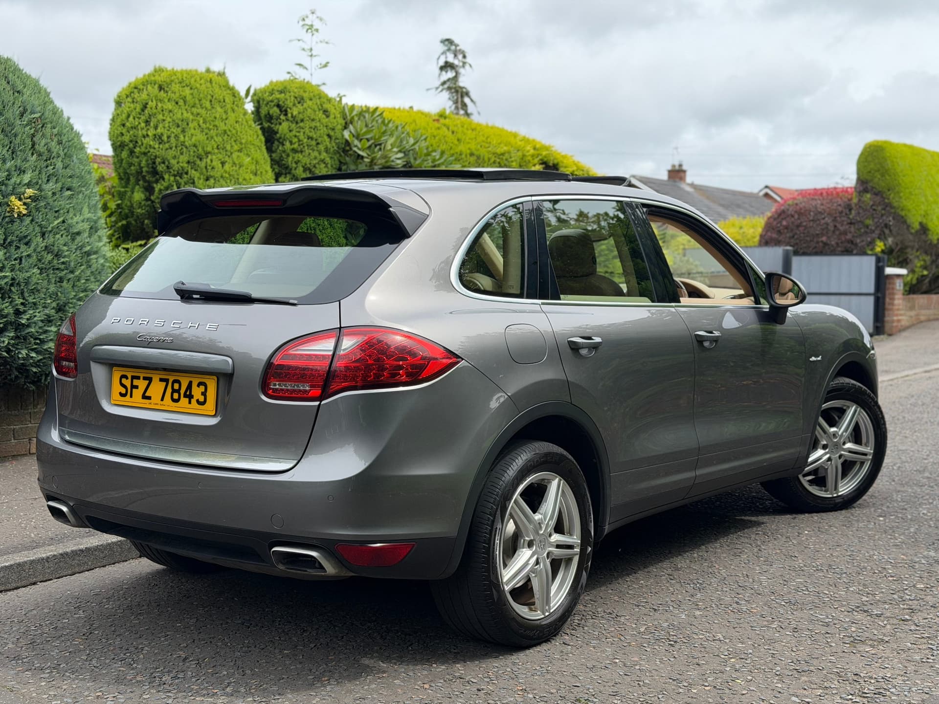 2012 Porsche Cayenne - LMC Cars Belfast - photo 4 of 36