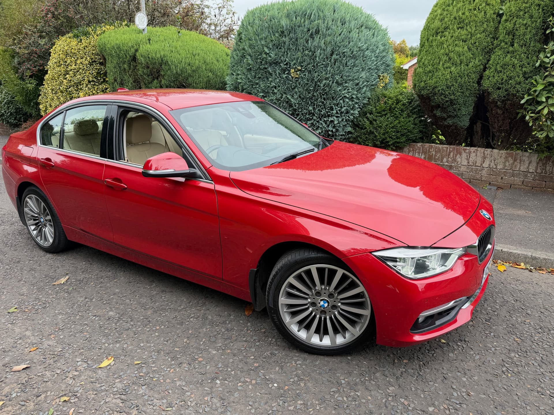 2016 BMW 320i Luxury Auto - LMC Cars Belfast - photo 2 of 32