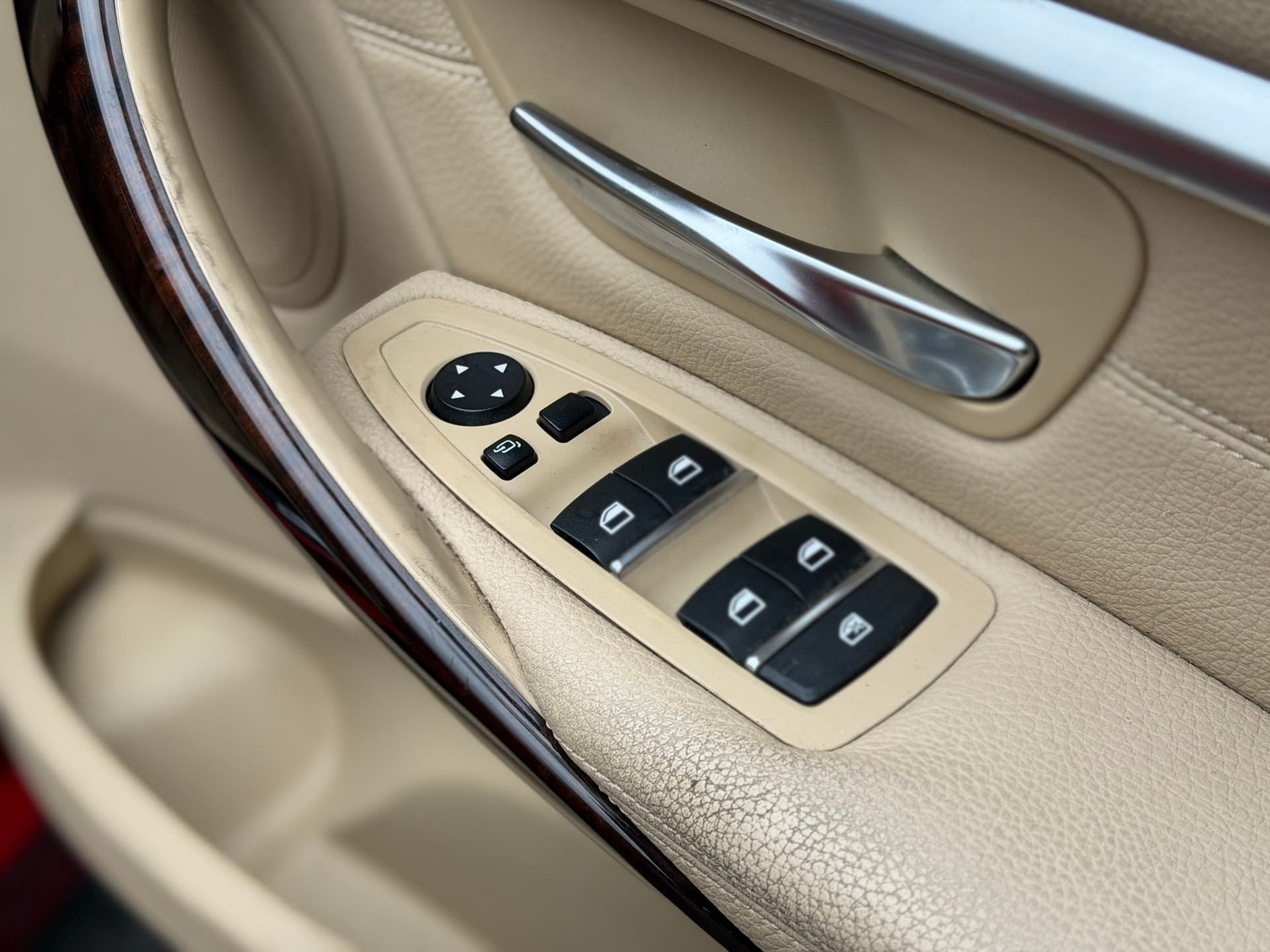 2016 BMW 320i Luxury Auto - LMC Cars Belfast - photo 27 of 32