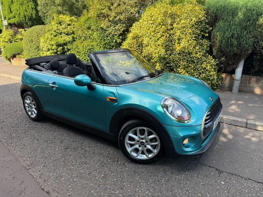 2016 MINI Convertible 1.5 Cooper - LMC Cars Belfast - photo 2 of 6