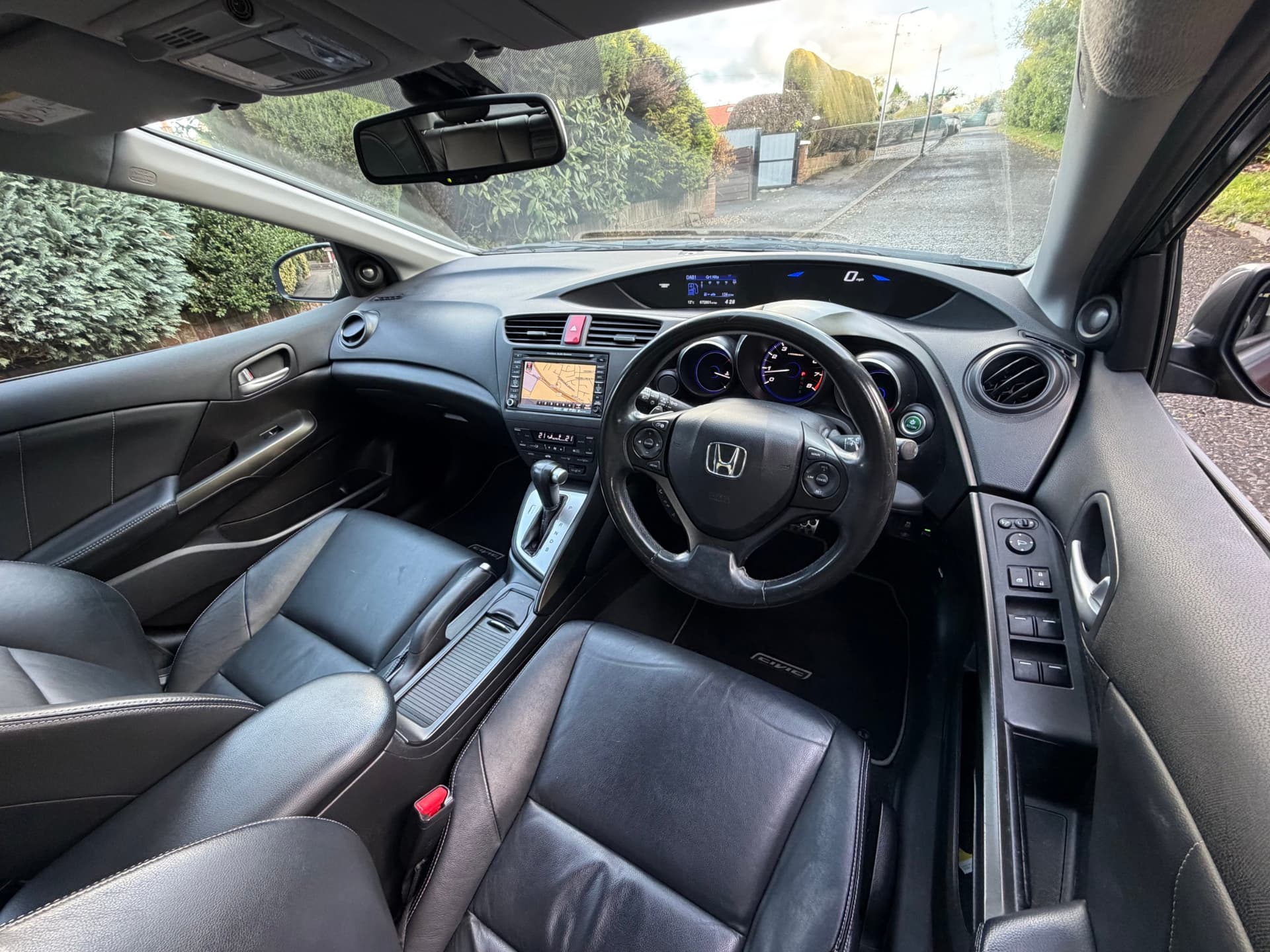 2013 Honda Civic 1.8 i-VTEC EX Auto - LMC Cars Belfast - photo 13 of 29