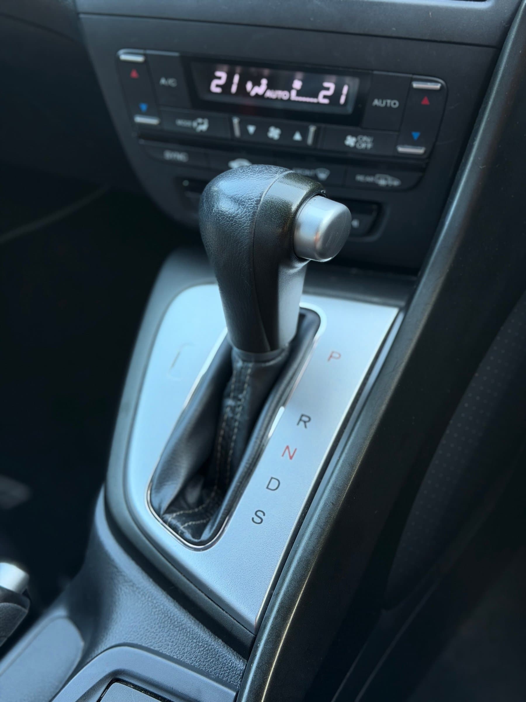 2013 Honda Civic 1.8 i-VTEC EX Auto - LMC Cars Belfast - photo 16 of 29