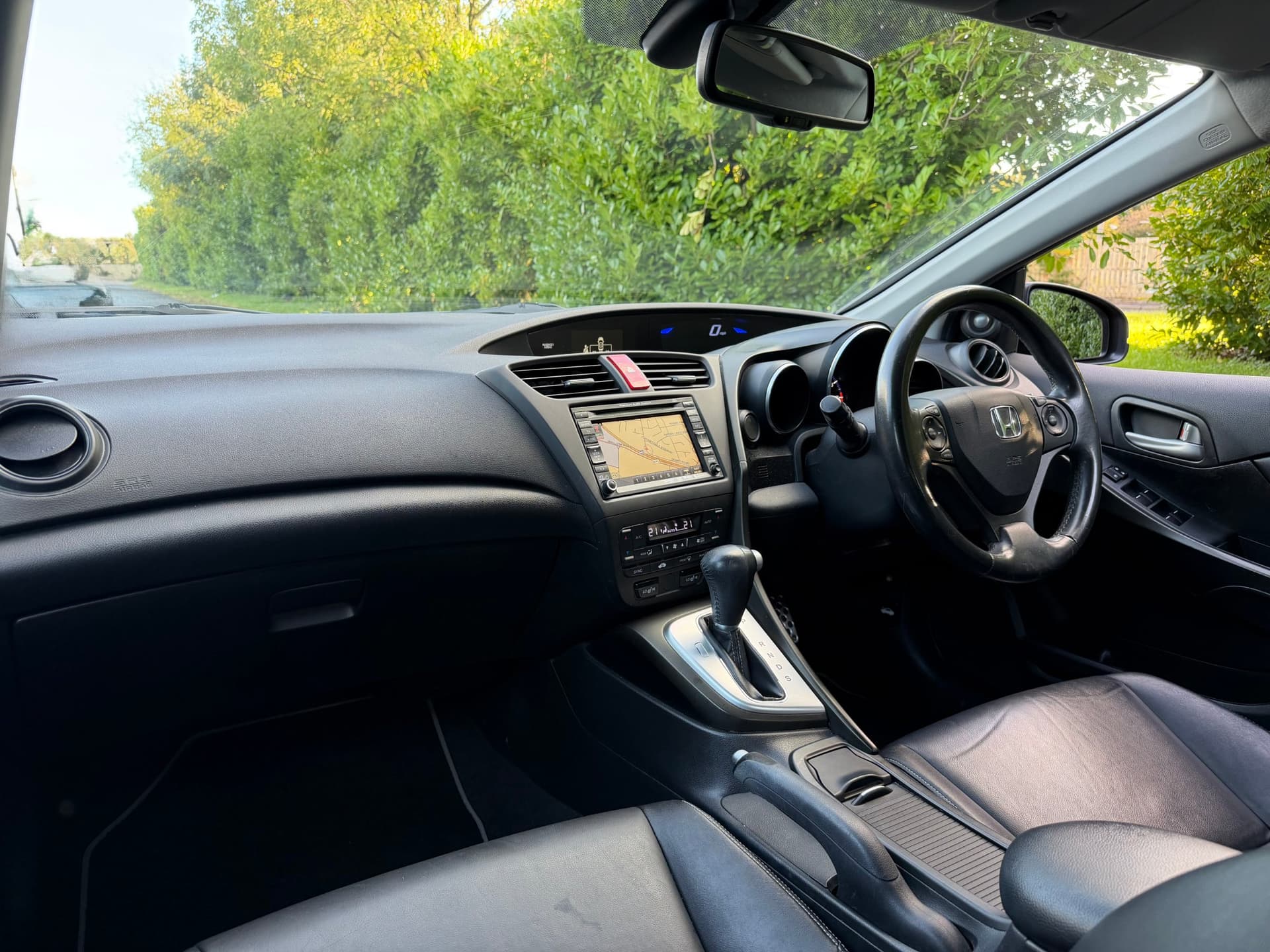 2013 Honda Civic 1.8 i-VTEC EX Auto - LMC Cars Belfast - photo 17 of 29