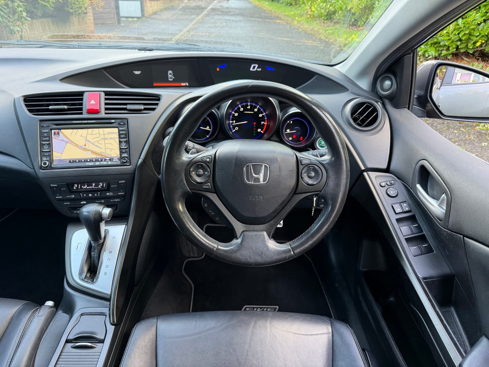 2013 Honda Civic 1.8 i-VTEC EX Auto - LMC Cars Belfast - photo 20 of 29