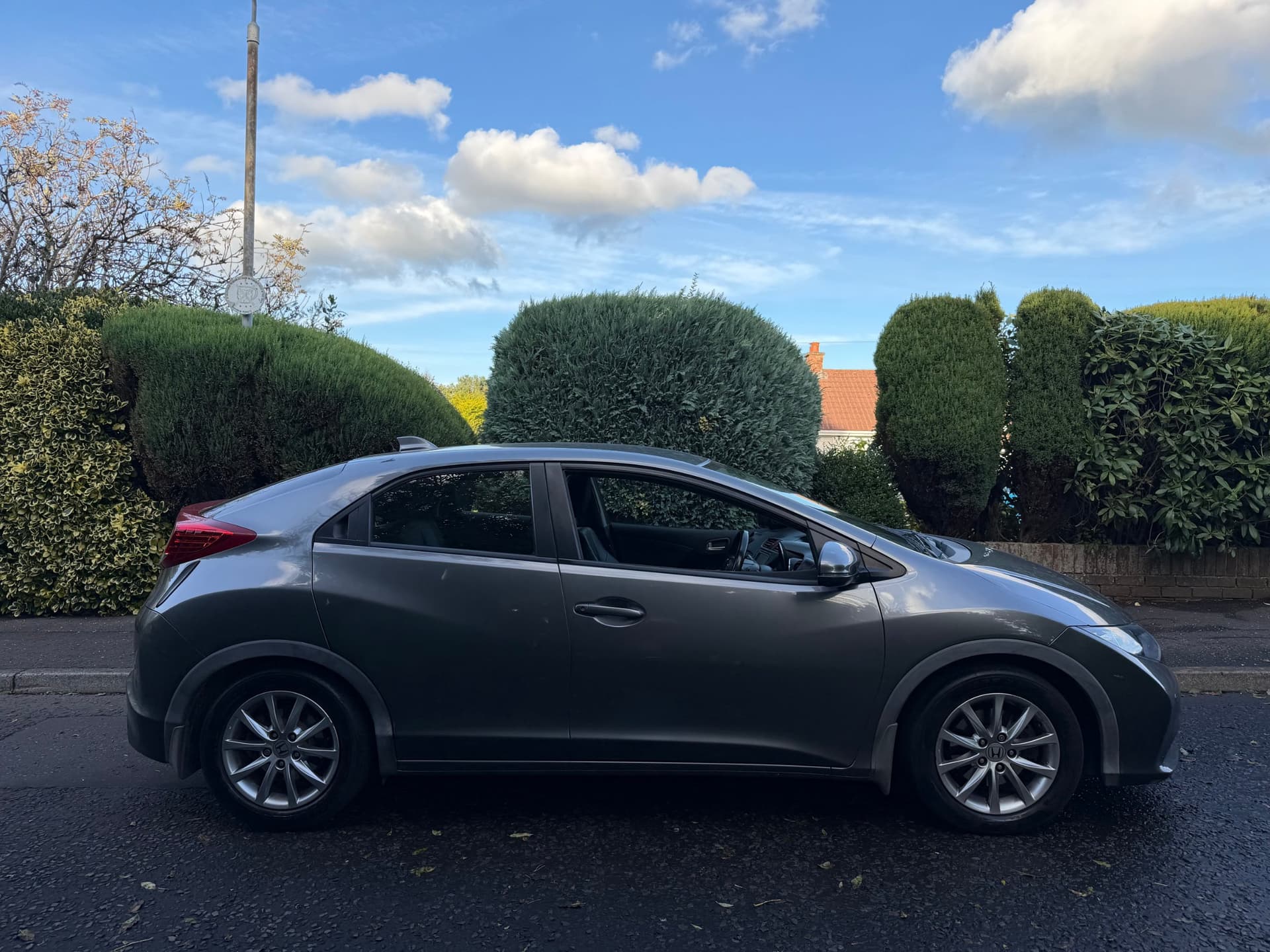 2013 Honda Civic 1.8 i-VTEC EX Auto - LMC Cars Belfast - photo 3 of 29