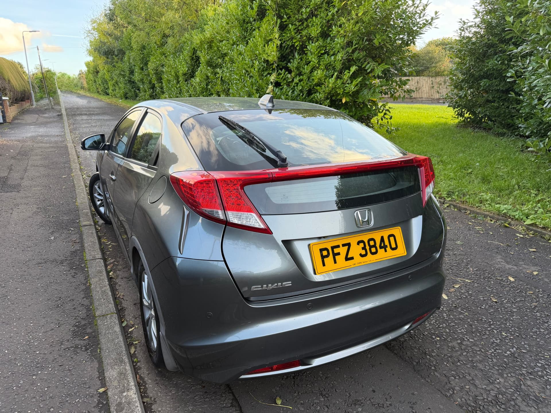 2013 Honda Civic 1.8 i-VTEC EX Auto - LMC Cars Belfast - photo 7 of 29