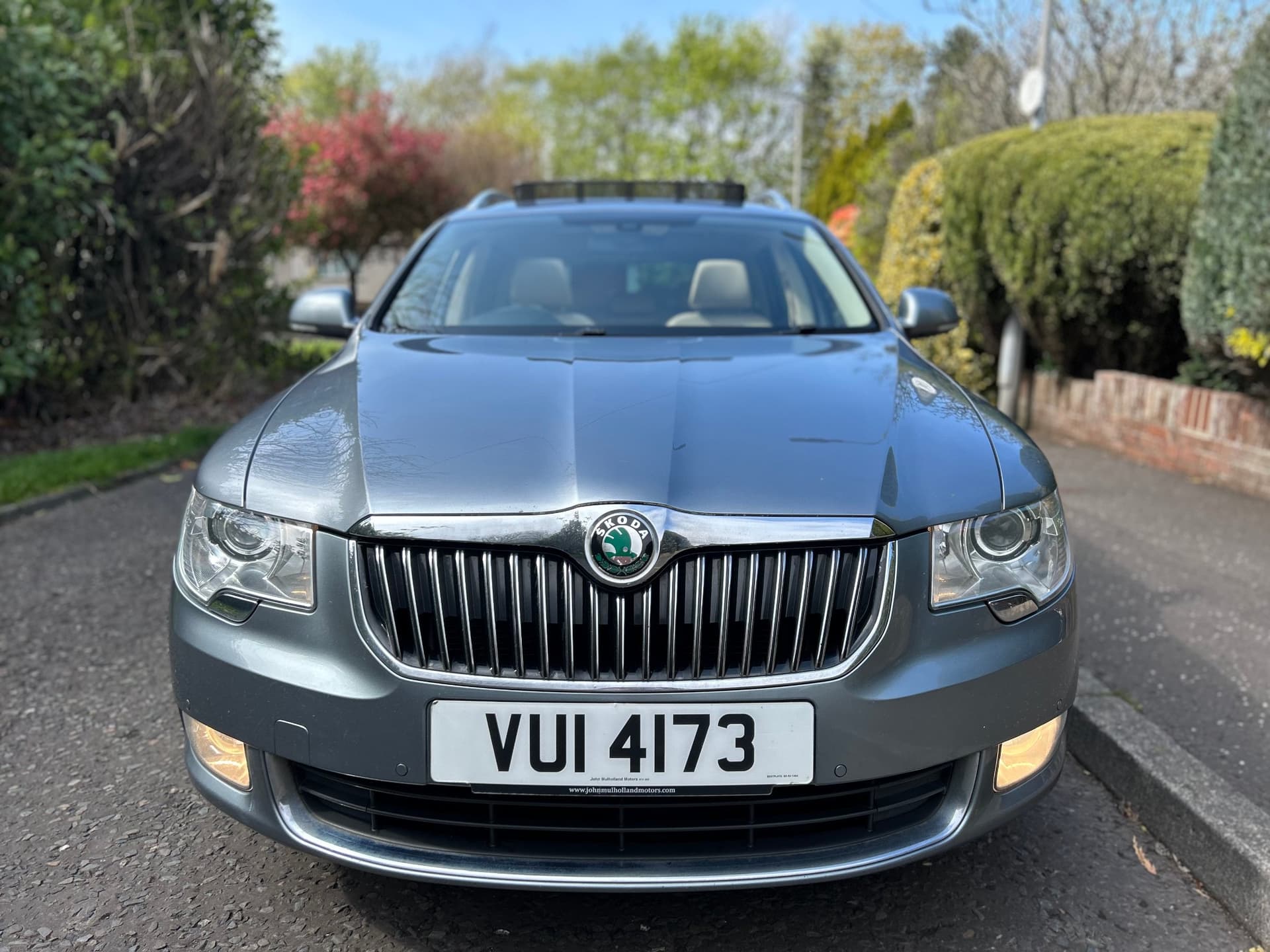 2011 Skoda Superb 3.6 V6 Elegance DSG Estate - LMC Cars Belfast - photo 12 of 38