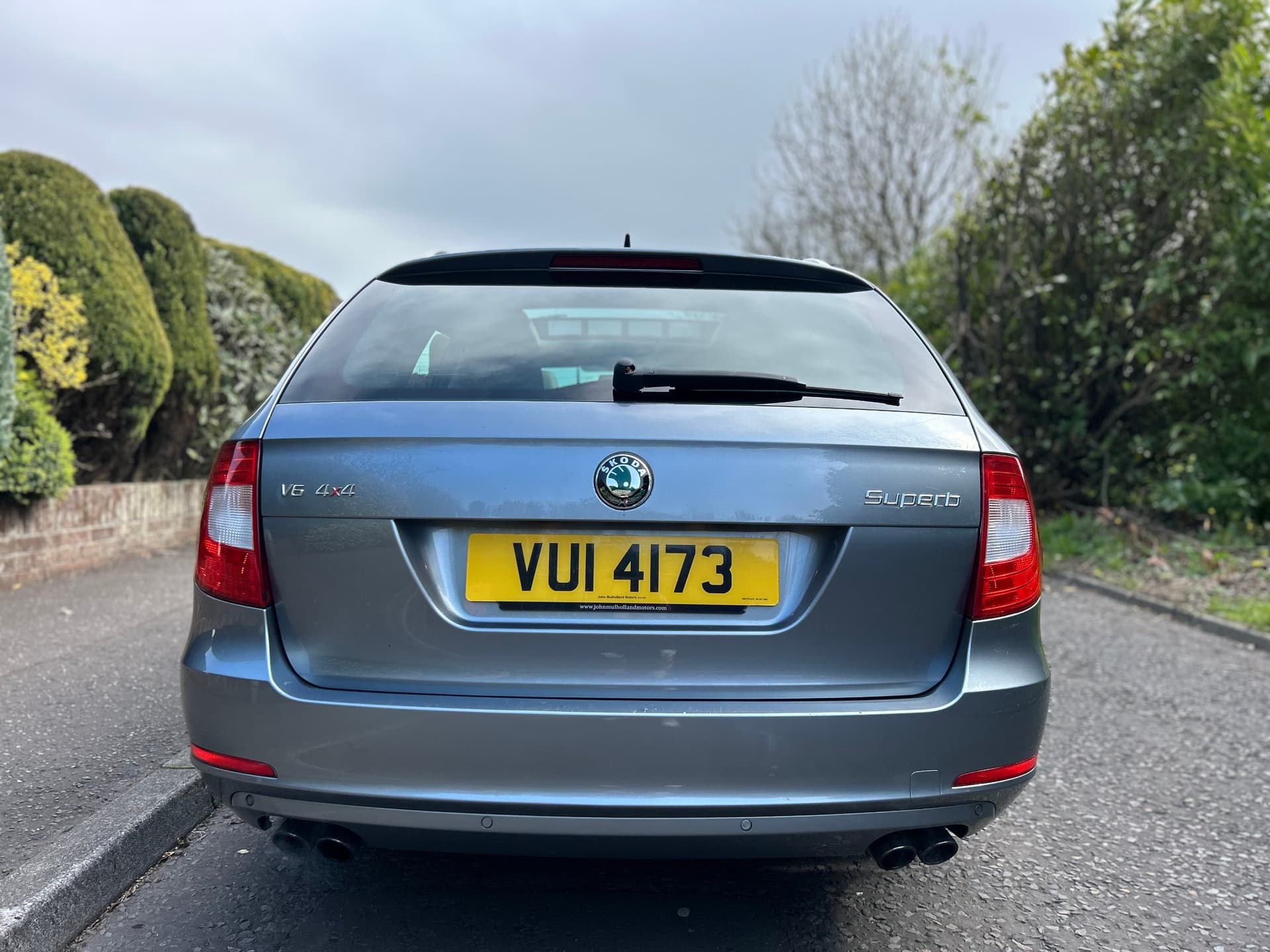 2011 Skoda Superb 3.6 V6 Elegance DSG Estate - LMC Cars Belfast - photo 6 of 38