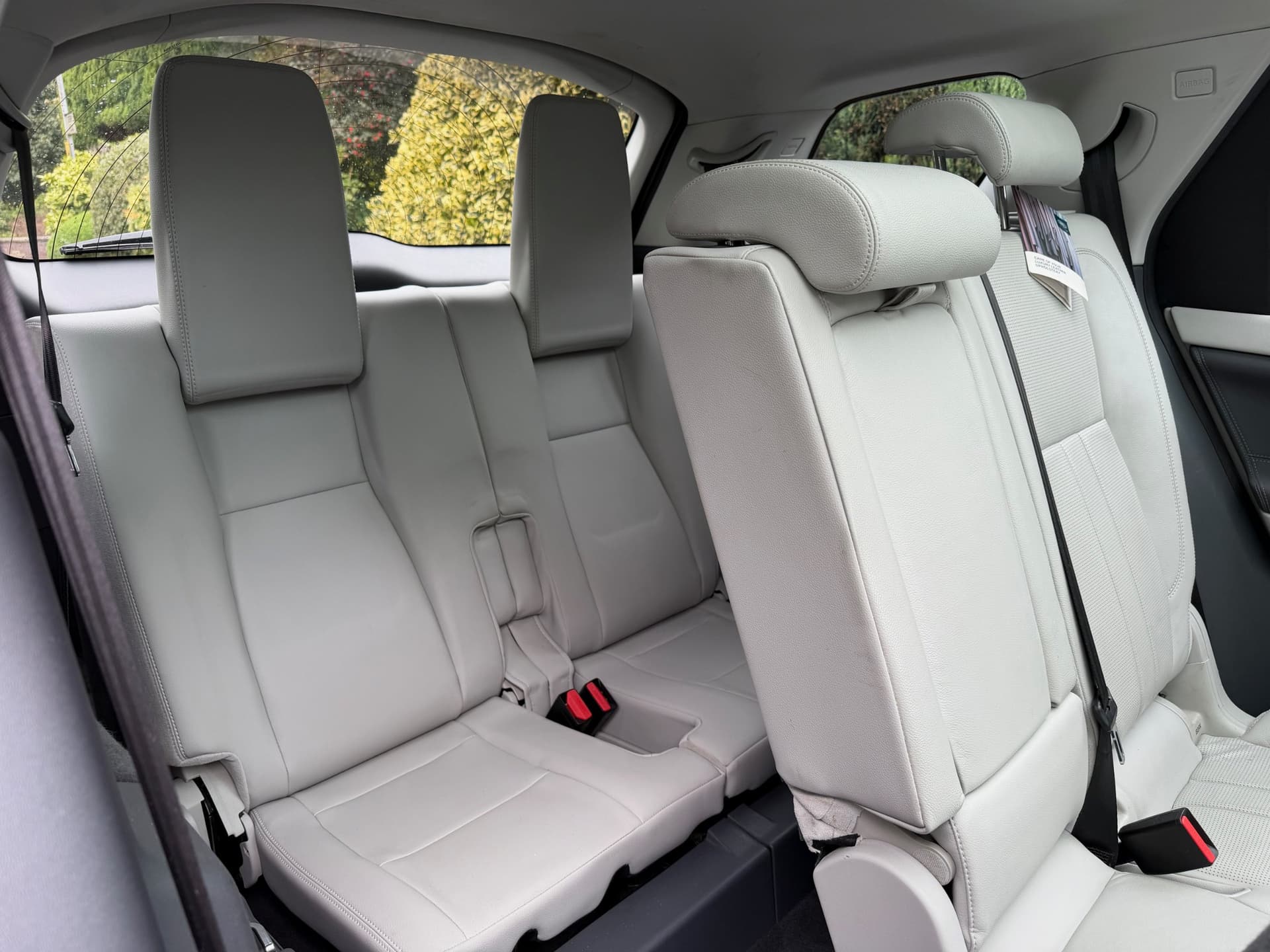 2019 Land Rover Discovery Sport 2.0 Si4 HSE - LMC Cars Belfast - photo 29 of 35