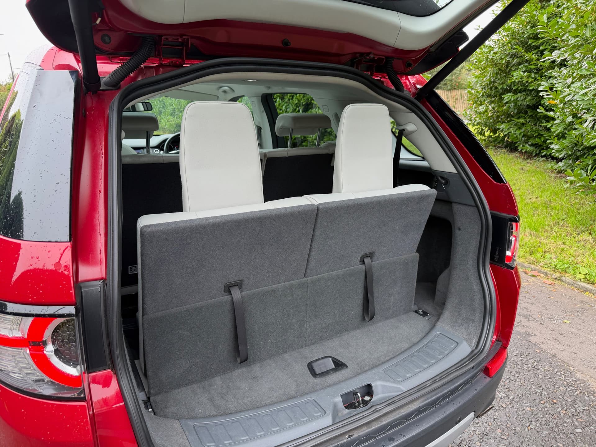 2019 Land Rover Discovery Sport 2.0 Si4 HSE - LMC Cars Belfast - photo 30 of 35