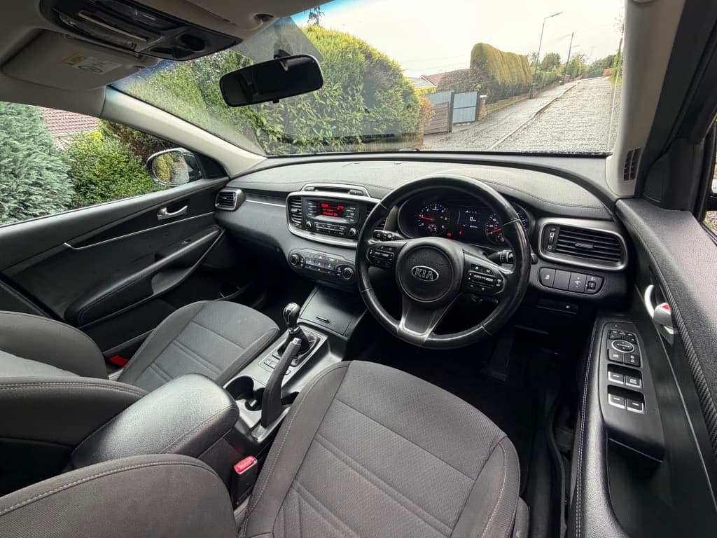 2017 Kia Sorento 2.2 CRDi KX-1 AWD - LMC Cars Belfast - photo 14 of 34