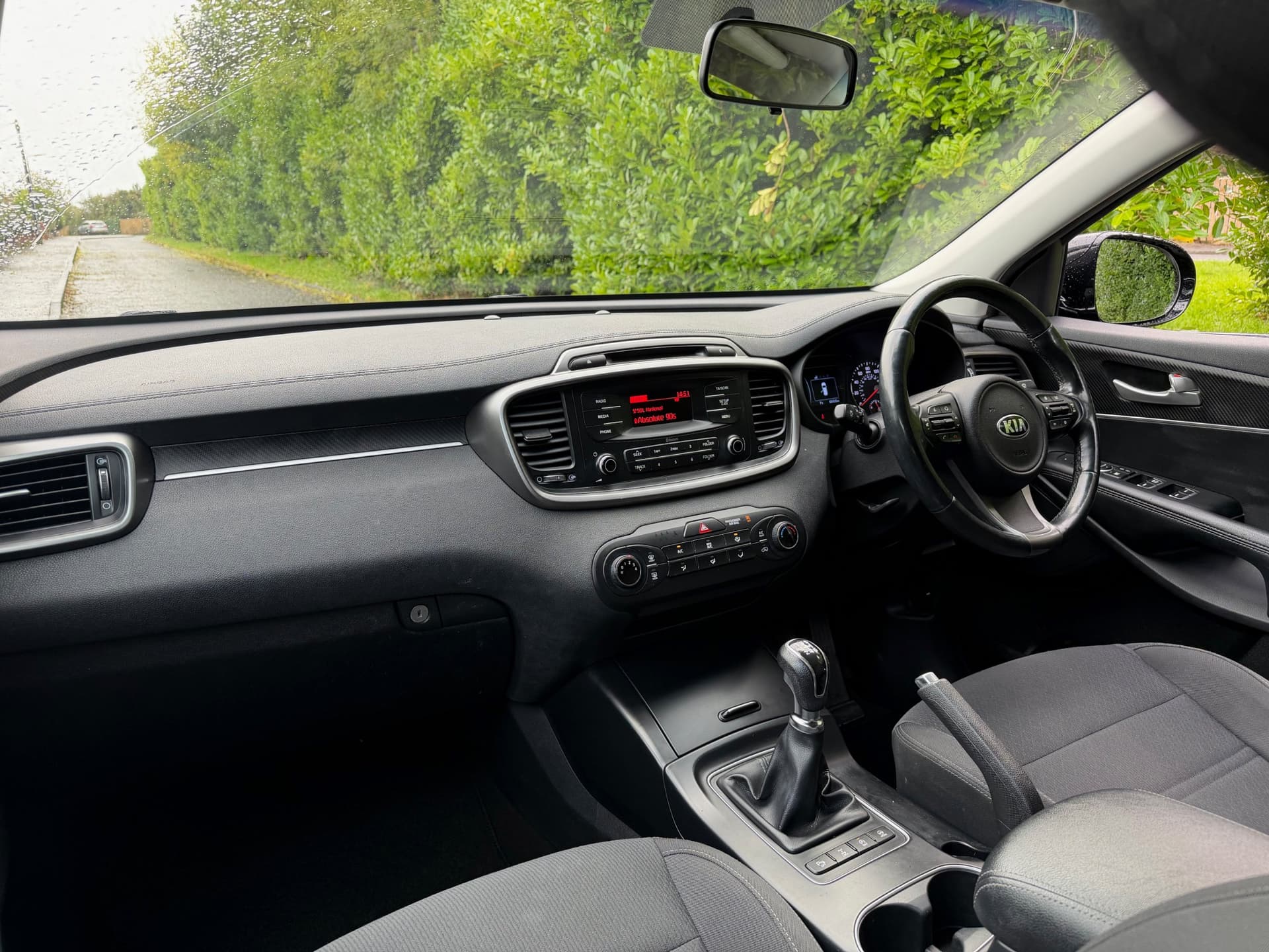 2017 Kia Sorento 2.2 CRDi KX-1 AWD - LMC Cars Belfast - photo 16 of 34
