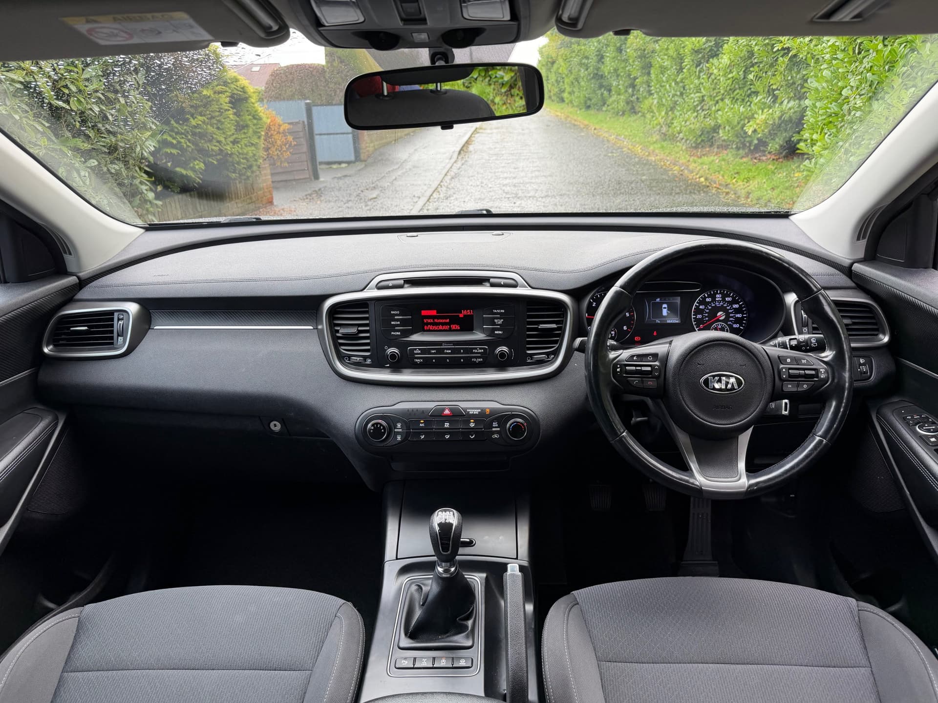 2017 Kia Sorento 2.2 CRDi KX-1 AWD - LMC Cars Belfast - photo 17 of 34