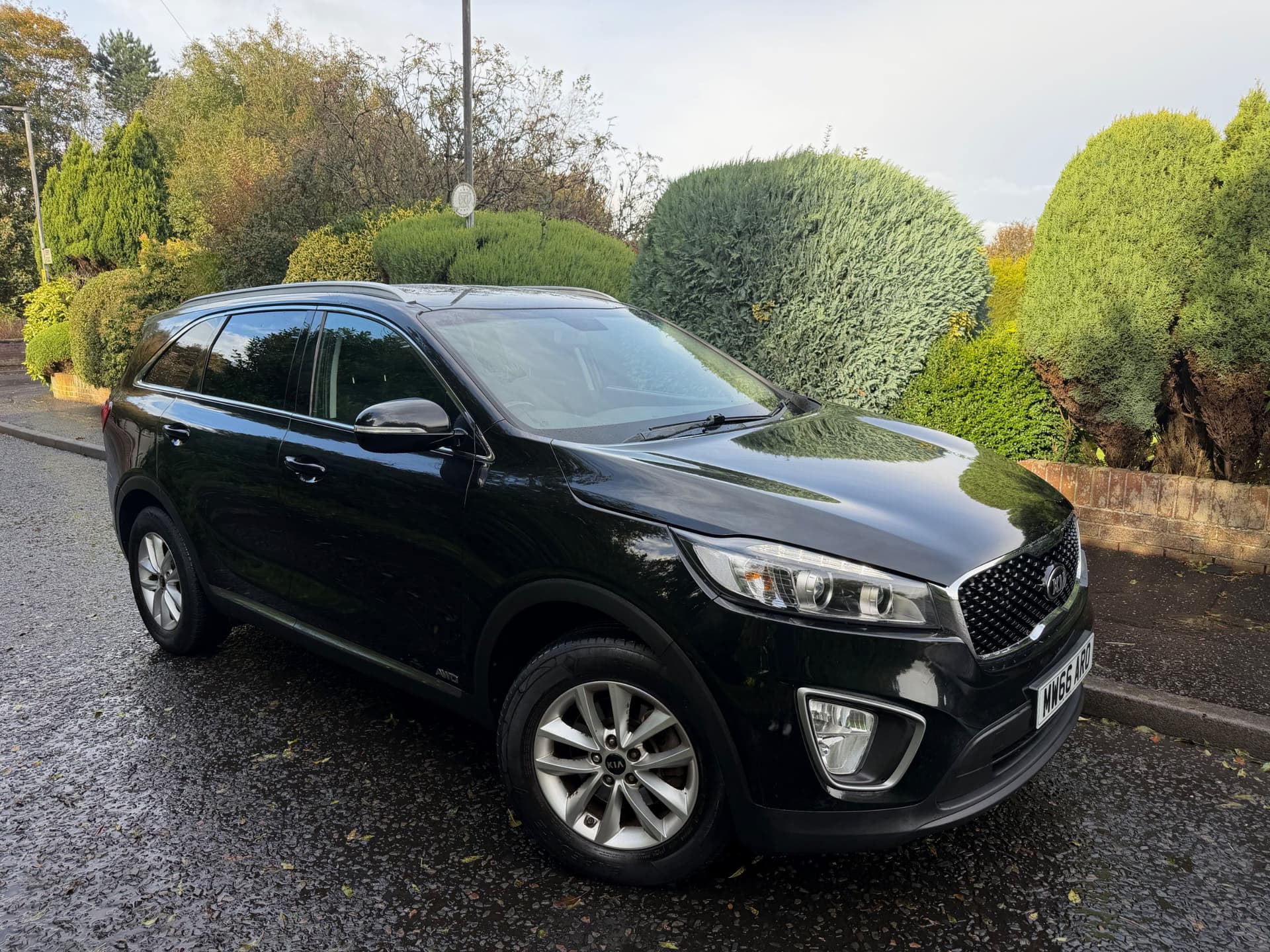 2017 Kia Sorento 2.2 CRDi KX-1 AWD - LMC Cars Belfast - photo 2 of 34