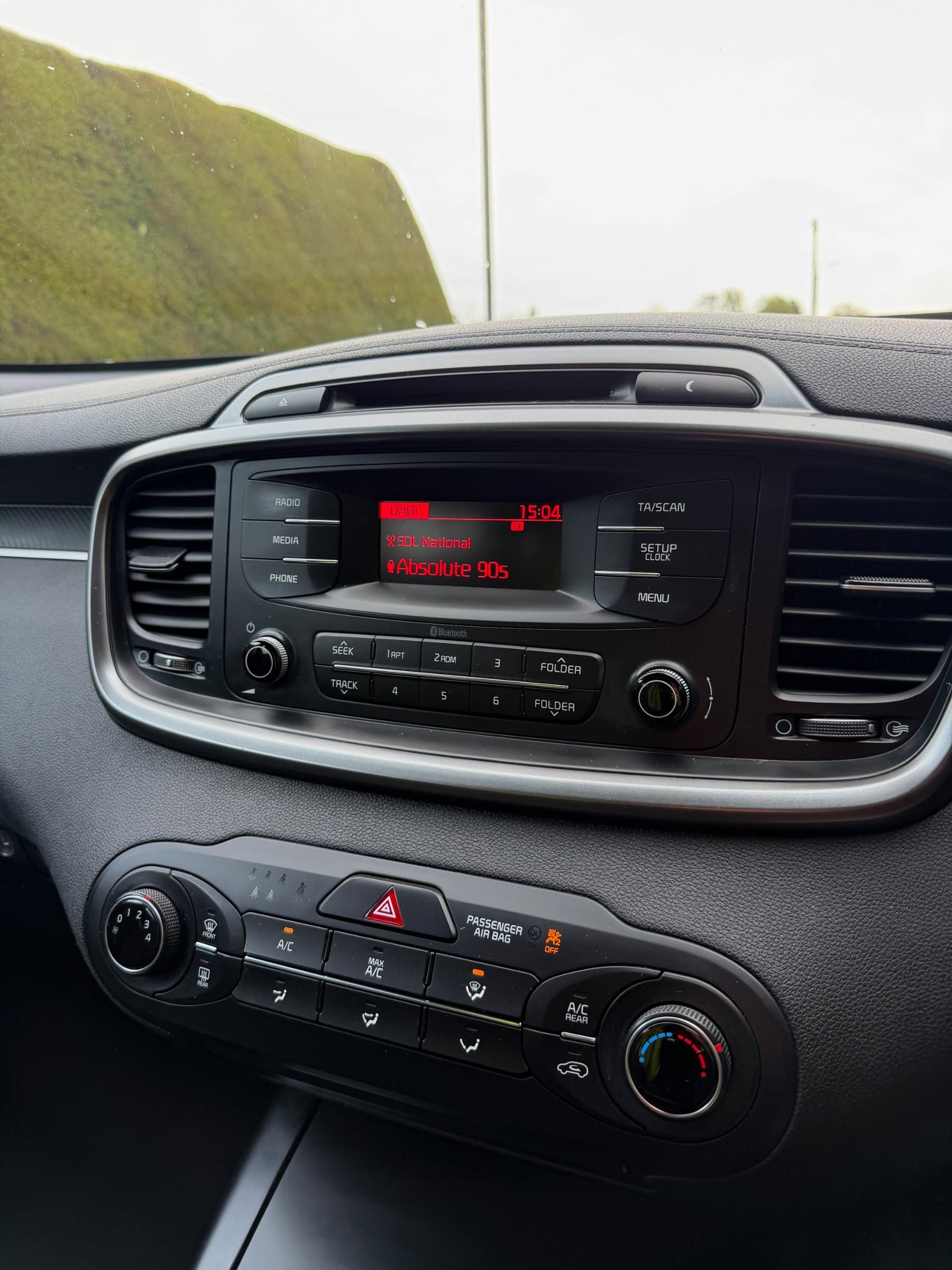 2017 Kia Sorento 2.2 CRDi KX-1 AWD - LMC Cars Belfast - photo 20 of 34