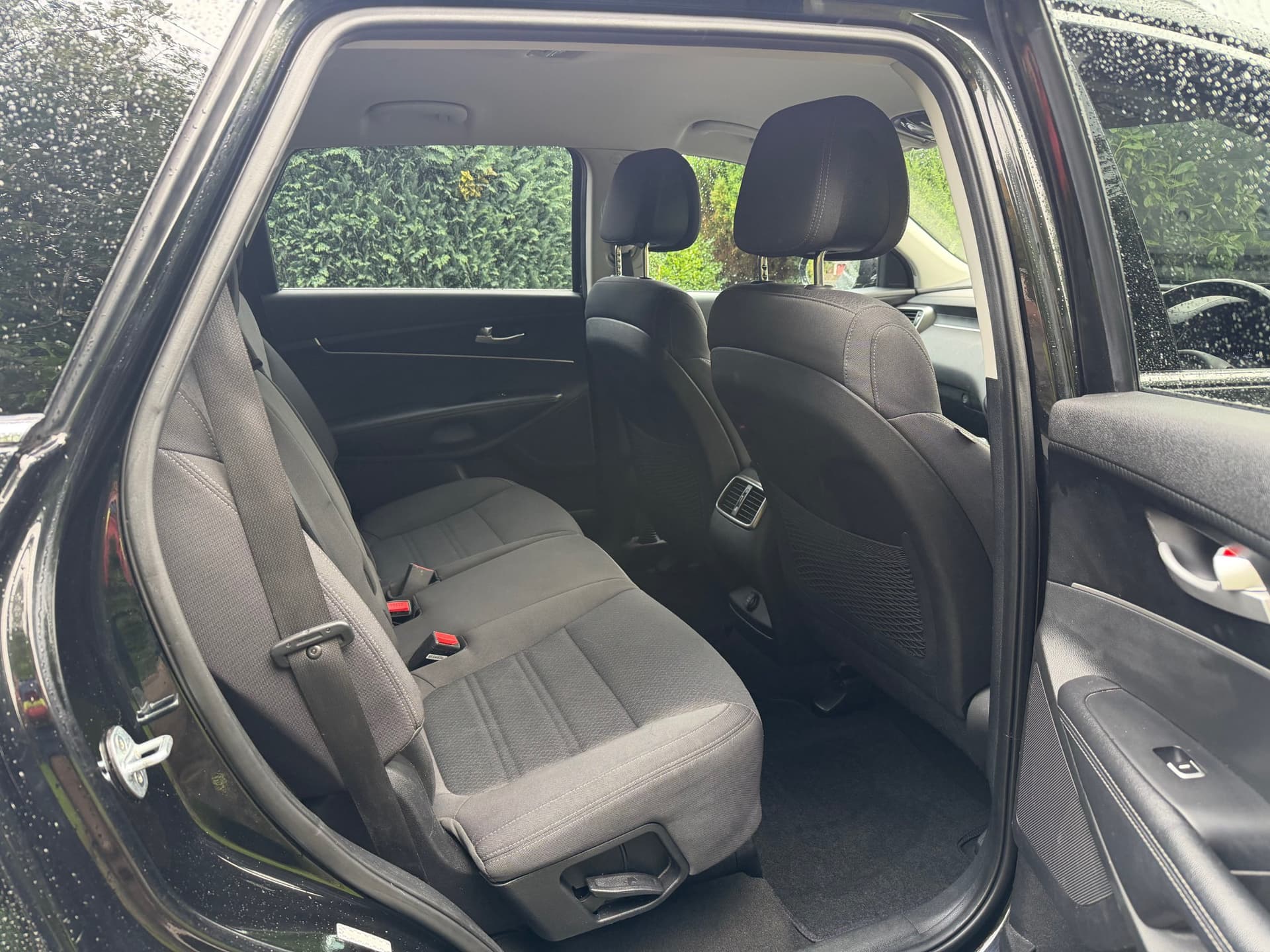 2017 Kia Sorento 2.2 CRDi KX-1 AWD - LMC Cars Belfast - photo 26 of 34